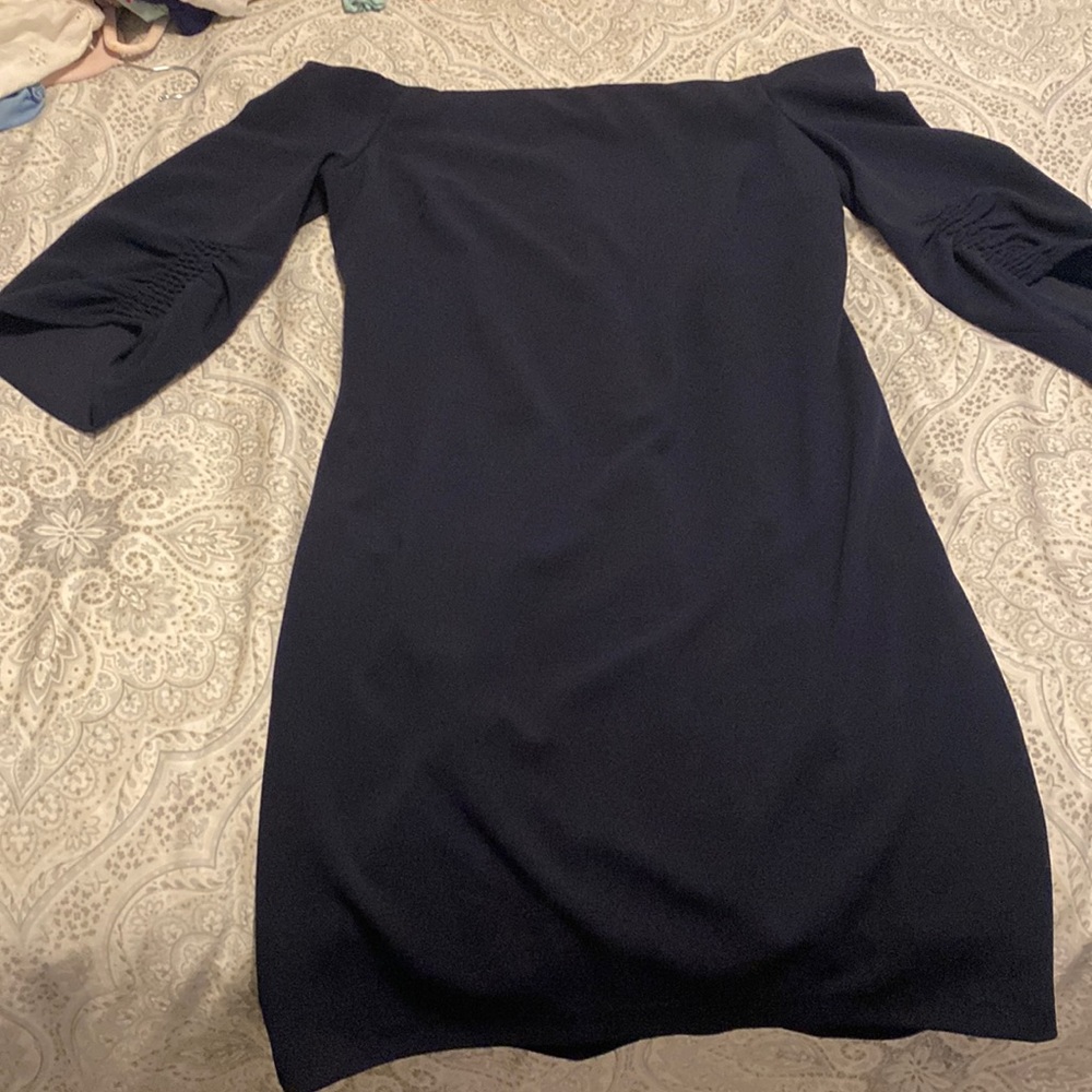 Women’s Vince Camuto Size M off the shoulder Navy dress